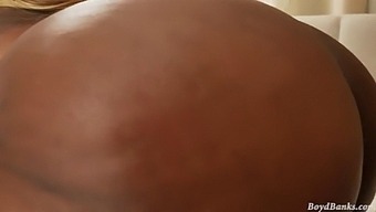 Voluptuous Ebony Milf Enjoys A Bbc Pounding