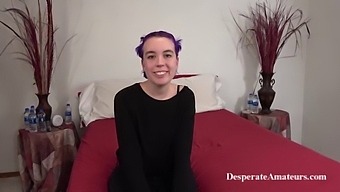 זוג אמצעי נואש בליהוק מבוסס כסף עם חזה גדול וסקס קשה